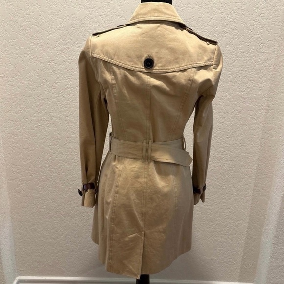 Burberry Size US 2 (XS-S) Trench
Coat Khaki With Belt - Picture 7 of 12